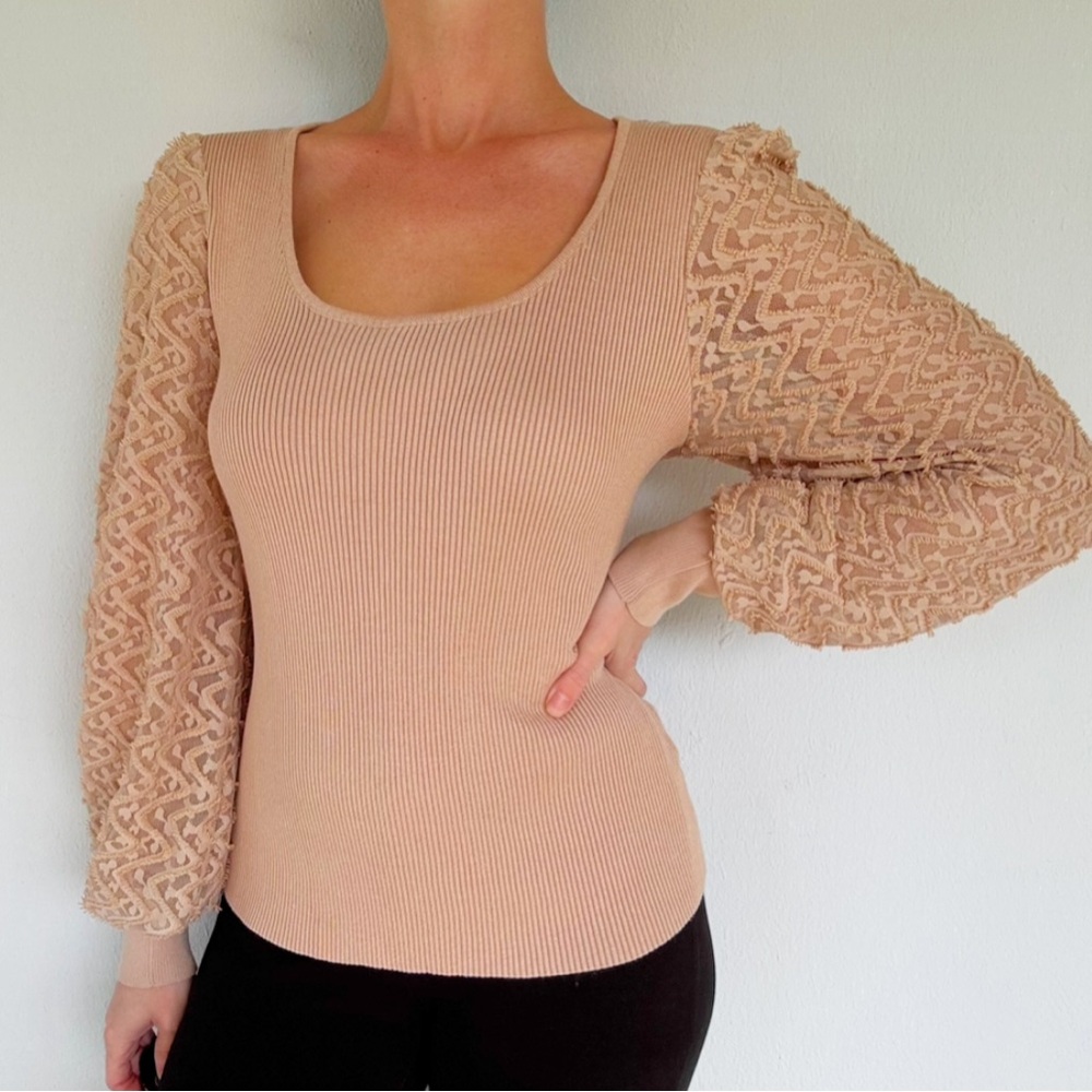 Absolutely Famous tan ribbed stretch scoop neck lace puff sleeve sweater large